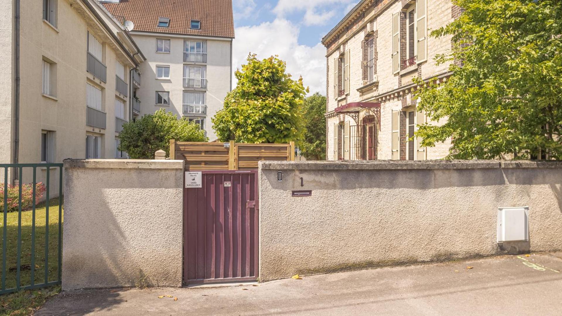 Bonappart 11 - Charme Napoleonien & Confort Troyes Eksteriør bilde